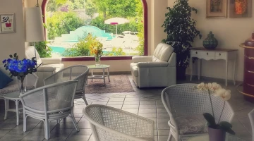 giardino, hall con TVsat, sala lettura, bar, veranda, gazebo