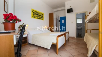Triple room