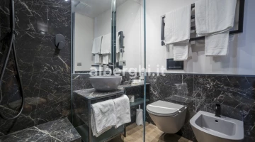 Bagno delle camere superior