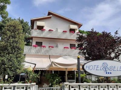 Hotel Selene