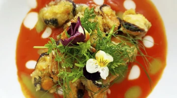 fake mussel pizza