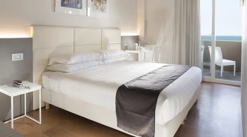 The new deluxe room overlooking the sea