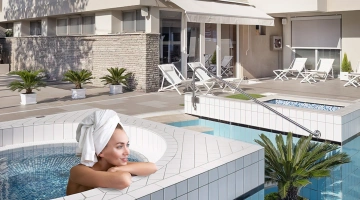 Outdoor heated hot tub