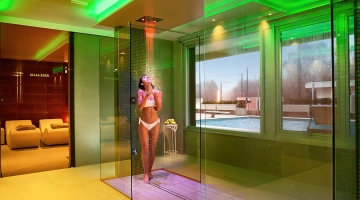 The emotional showers of the Aquamarine spa