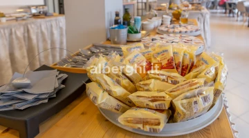 Petit-déjeuner buffet