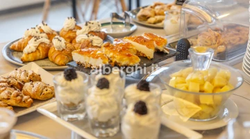 Buffet petit-déjeuner : petit-déjeuner brunch, produits faits maison