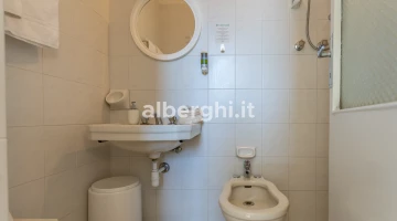 Chambre double économique avec salle de bain