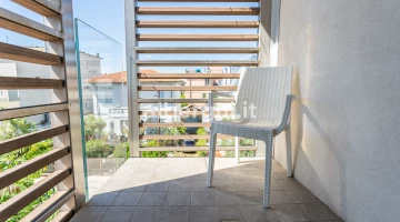 Balcon d&#39;angle côté promenade
