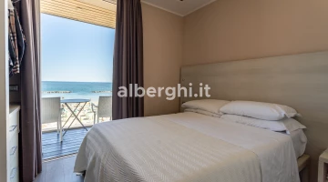 Chambre double mansardée : 12m2