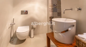 Salle de bain de la chambre quadruple de luxe