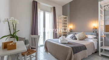 Chambre double économique avec vue mer : 12 m2, cabine de douche