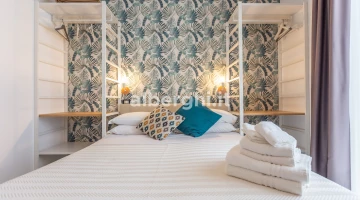 Chambre quadruple économique avec vue sur la mer