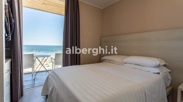 Camera doppia attico: 12mq