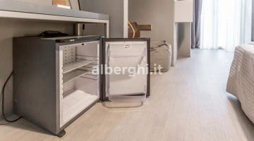 Frigo camera quadrupla deluxe: frigo, letto a castello