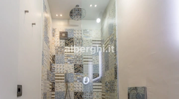 Bagno camera quadrupla deluxe